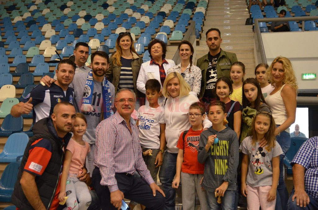 Laurențiu Lică, alături de prietenii de la Craiova și de familie