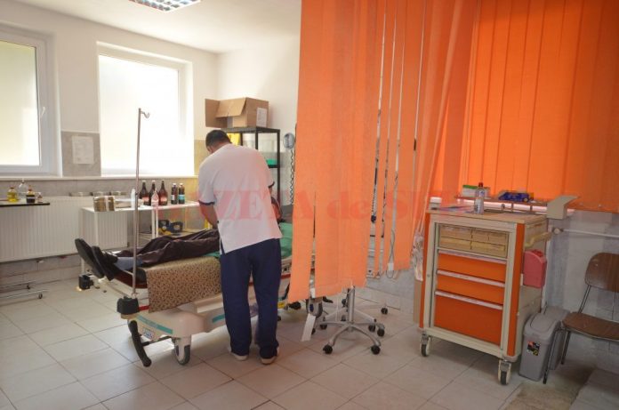 Cu toate că a venit sezonul rece, vaccinul care ne protejează în faţa gripei nu a ajuns încă în cabinetele medicilor de familie