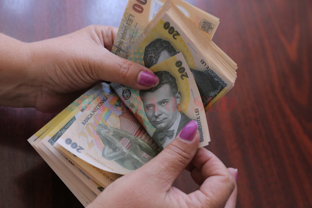 Prevederea privind interzicerea cumulului pensie-salariu la stat, scoasă din Pachetul doi de măsuri fiscale