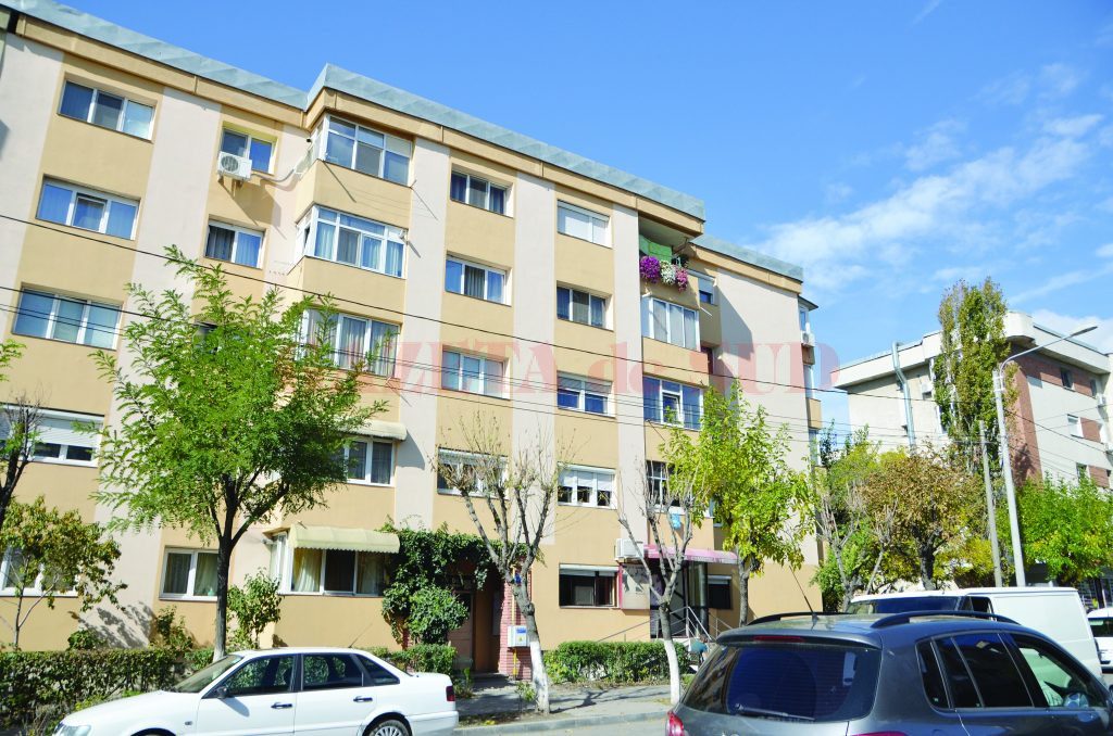 Proiectul de lege ar scoate asociaţiile de sub controlul primăriilor