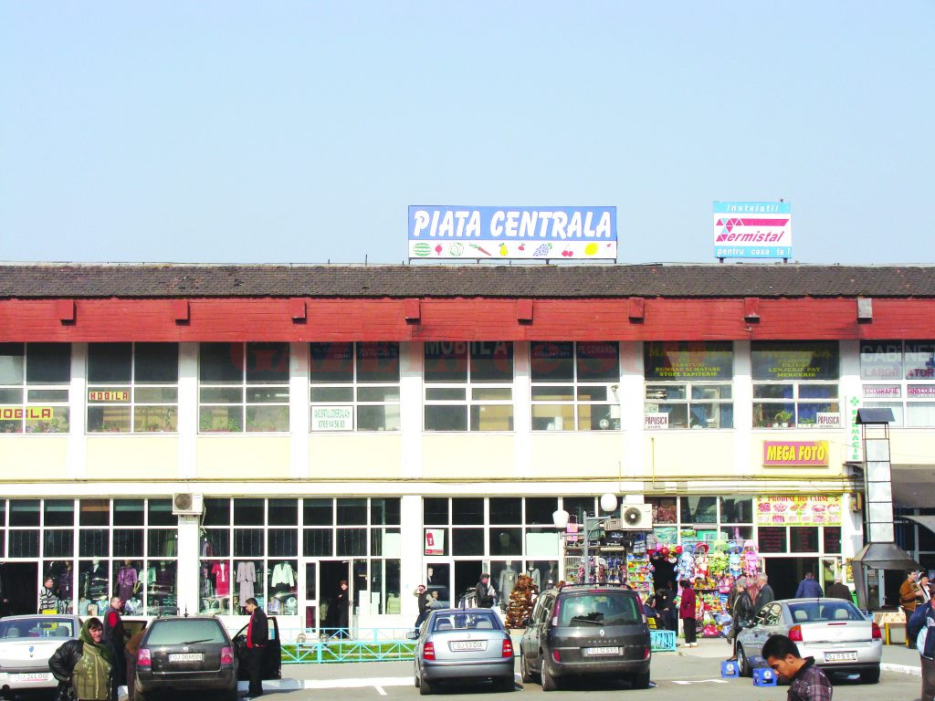 Parcare a primăriei sau afacere privată la Piaţa Centrală? GAZETA de SUD