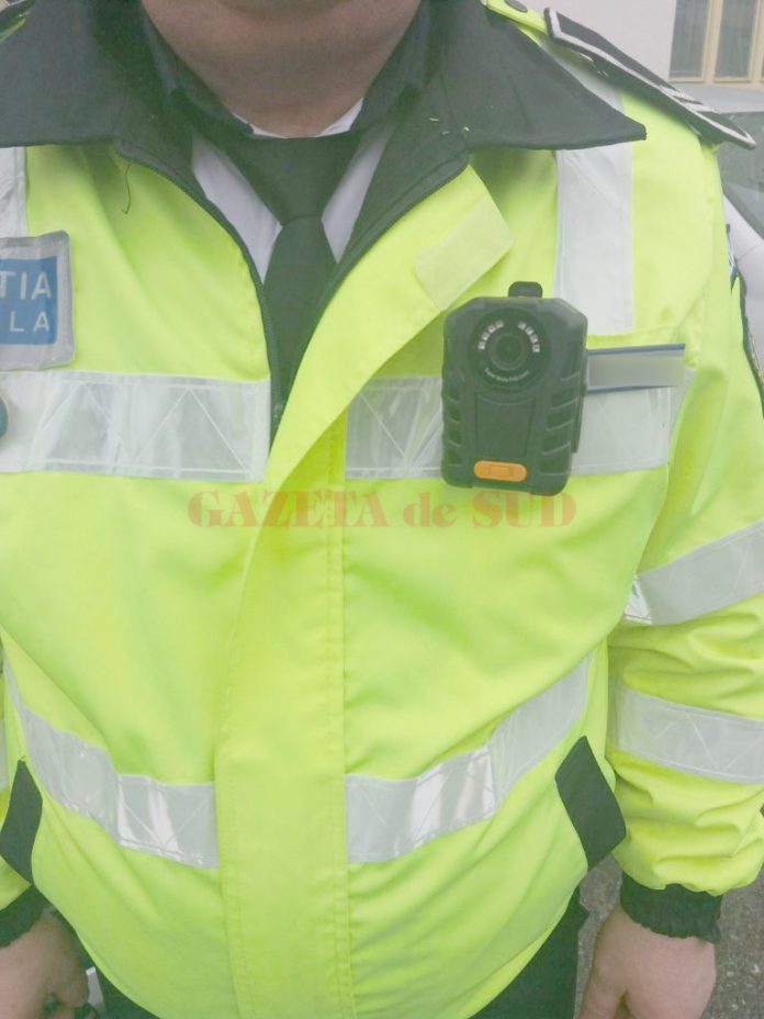 Polițiștii locali cu atribuții în domeniul circulației, dotați cu minicamere