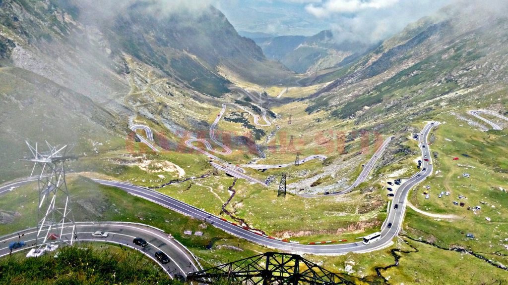 (VIDEO) Prima ninsoare din acest sezon, pe Transfăgărășan