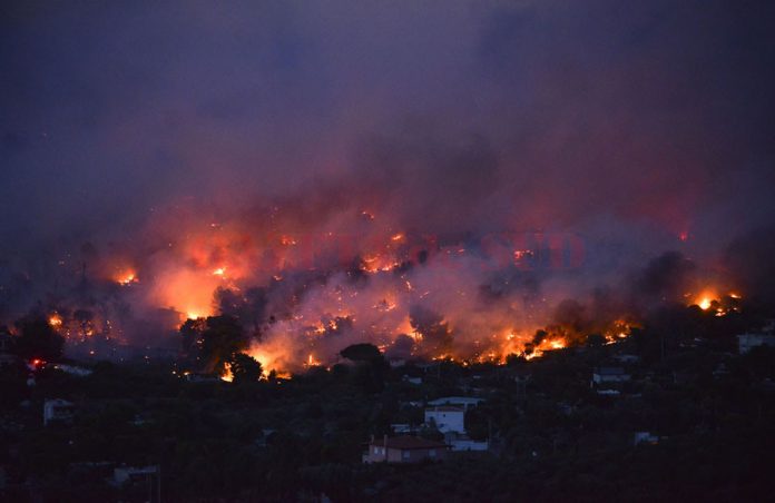 TOPSHOT-GREECE-FIRE