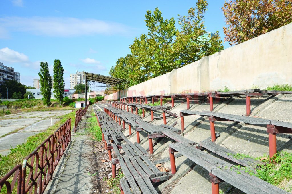 Tribunele stadionului Tineretului 