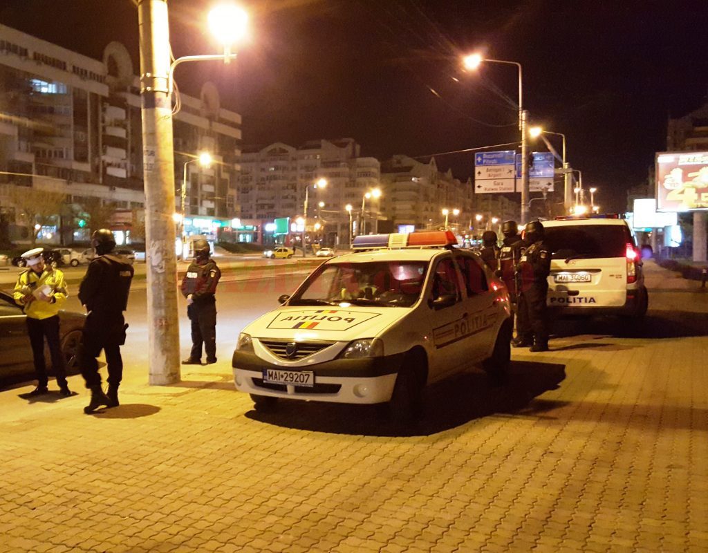 Craiovean judecat pentru ultraj, ținut în arest la domiciliu