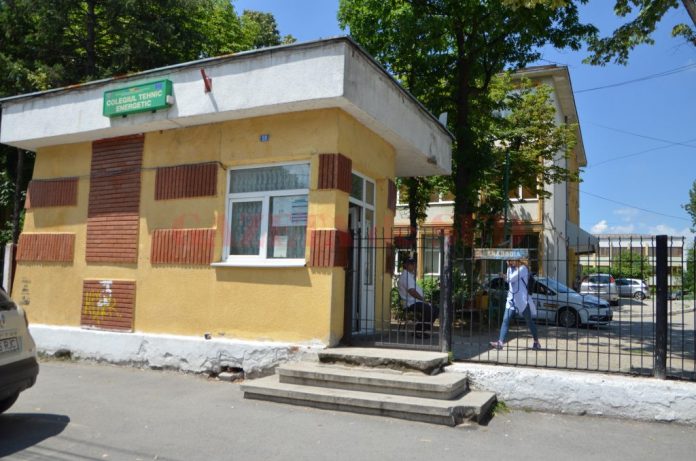 În Dolj, 102 candidați au obținut note sub 5 la titualrizare, iar o parte dintre aceștia au vechime și de peste 20 de ani la catedră.