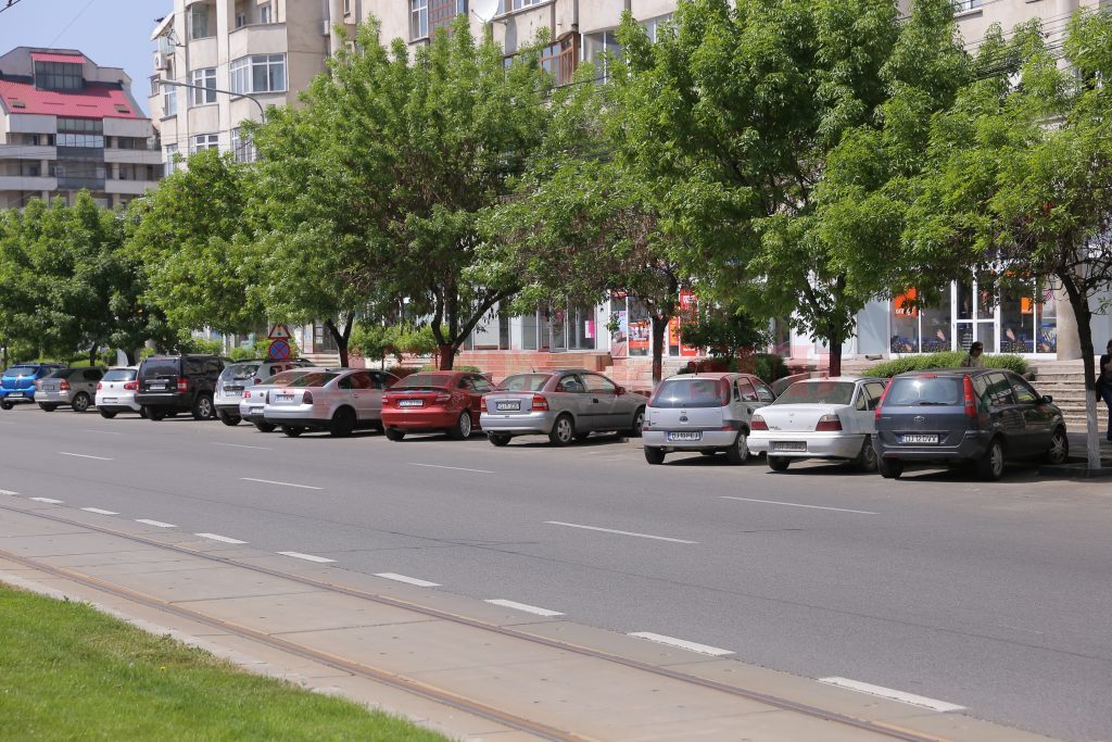 Parcarea rezidenţială în Craiova va fi taxată din 2020