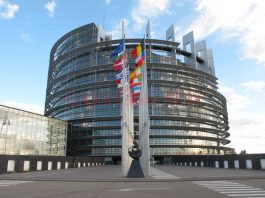 Parlamentul European a ratificat acordul de retragere a Regatului Unit din UE