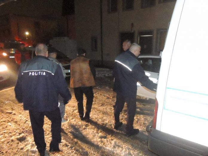 Luni seară, după audieri, procurorul de caz a dispus reţinerea a 13 persoane din Calafat, suspectate că s-au încăierat în centrul municipiului