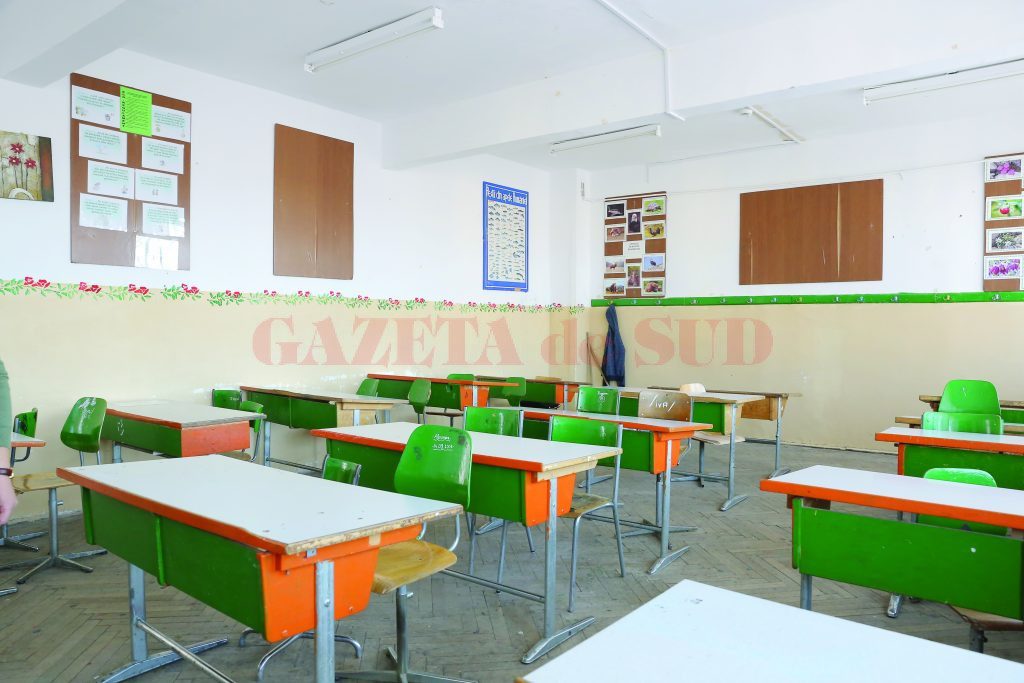 Gorj: Trei cazuri noi de coronavirus în școli