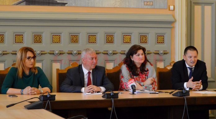 Contractul de finanţare europeană pentru modernizarea drumului Craiova - Cetate a fost semnat în iunie 2017, în prezenţa conducerii CJ Dolj şi a ADR Sud Vest Oltenia