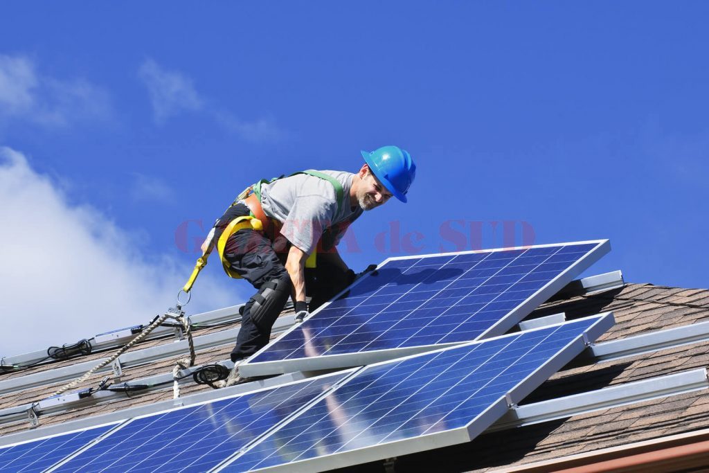 A început înscrierea în programul „Casa Verde”- fotovoltaice