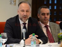 Procurorul general Bogdan Licu: Dosar penal în cazul preluării în forță a fetiței din Baia de Aramă