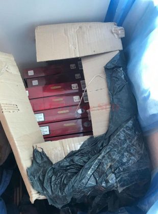 Peste 10.000 de țigarete de contrabandă, confiscate de polițiști