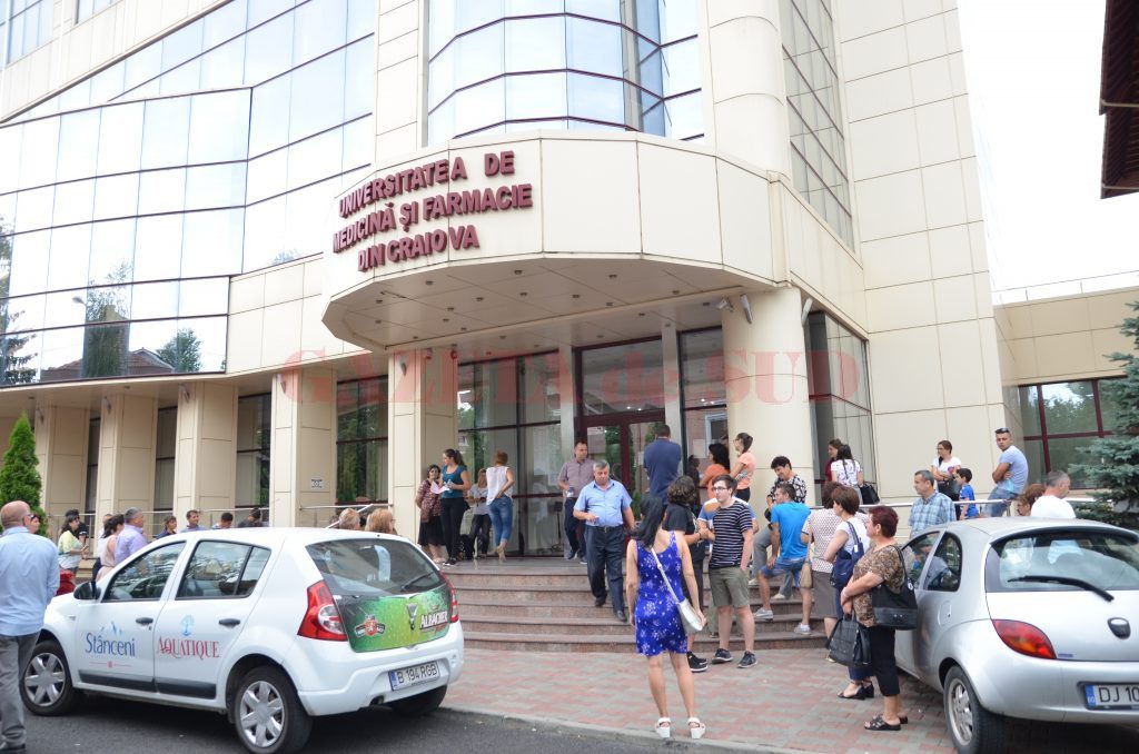 UMF Craiova sărbătorește 25 de ani de la înființare