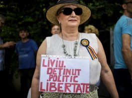 Protest la Palatul Cotroceni (Foto: Mediafax)