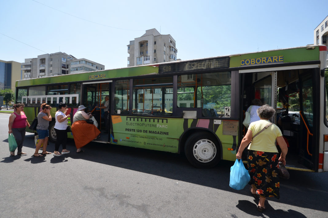 Autocolant publicitar pe autobuzele RAT