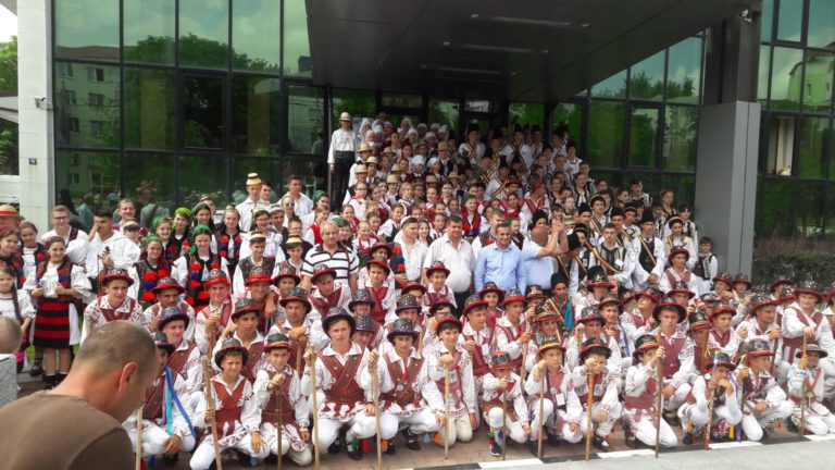 A XXI-a ediție a festivalului-concurs pentru copii „Călușul Românesc“