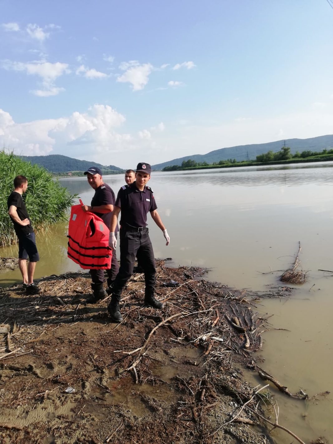 Femeia găsită înecată în râul Olt este tânăra de 27 de ani dispărută săptămâna trecută