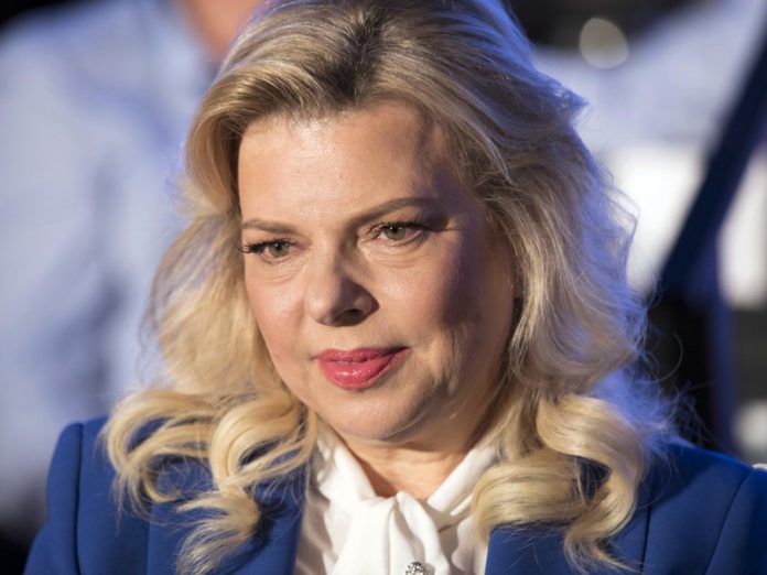 Sara Netanyahu Soţia premierului israelian a recunoscut că a folosit fonduri guvernamentale în mod abuziv (Foto: NPR)