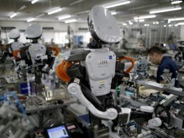 Ce joburi cred românii că nu pot fi înlocuite niciodată de roboți