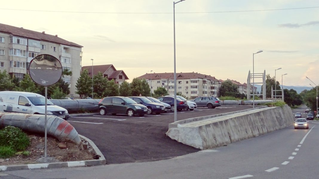 O nouă parcare în cartierul Ostroveni din Râmnicu Vâlcea