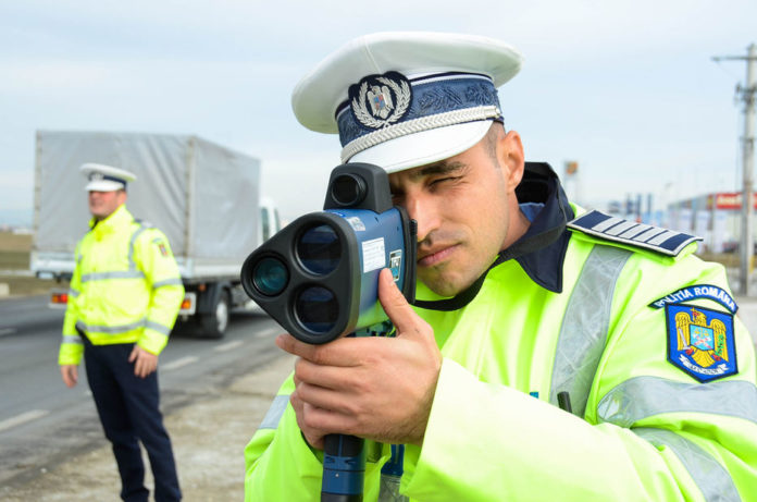 Poliţia Română derulează o acţiune de prevenire a accidentelor Poliţia Română derulează o acţiune de prevenire a accidentelor