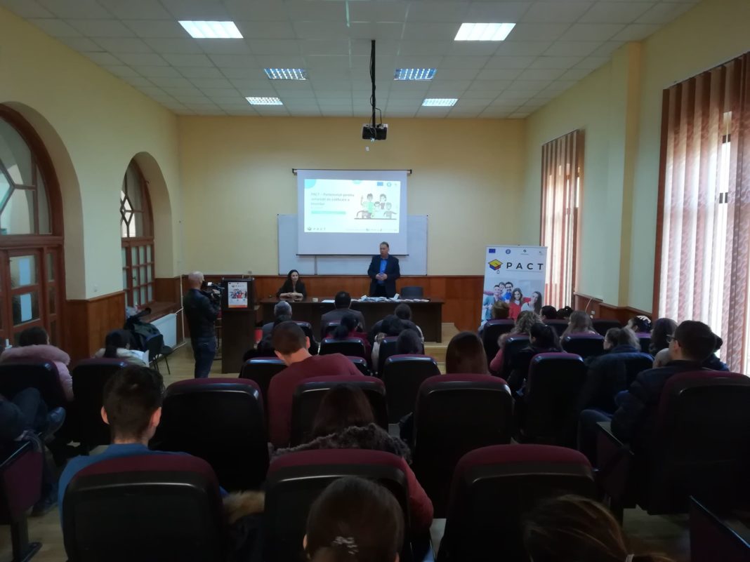 Sesiune de conferințe științifice naționale și internaționale la UCB