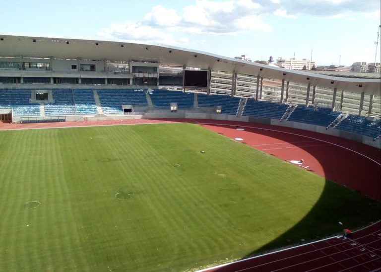 Toate cele 300 de locuri de parcare de la Stadionul Municipal vor fi cu plată