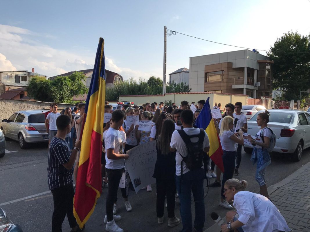 Colegii şi prietenii Alexandrei vor să se facă dreptate