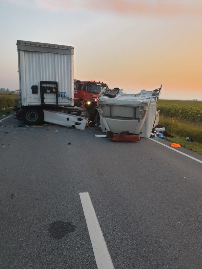 Accident Grav In Mehedinţi Două Persoane Au Murit In Urma Impactului