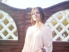 Alexandra Măceşanu a apelat la o maşină de ocazie pentru că nu era microbuz