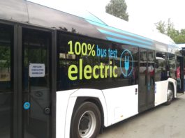 Solaris a adus de două ori la Craiova un autobuz electric, pentru a fi probat pe traseele RAT