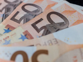 Salariu de mii de euro pentru un detașat de la o firmă la Guvern