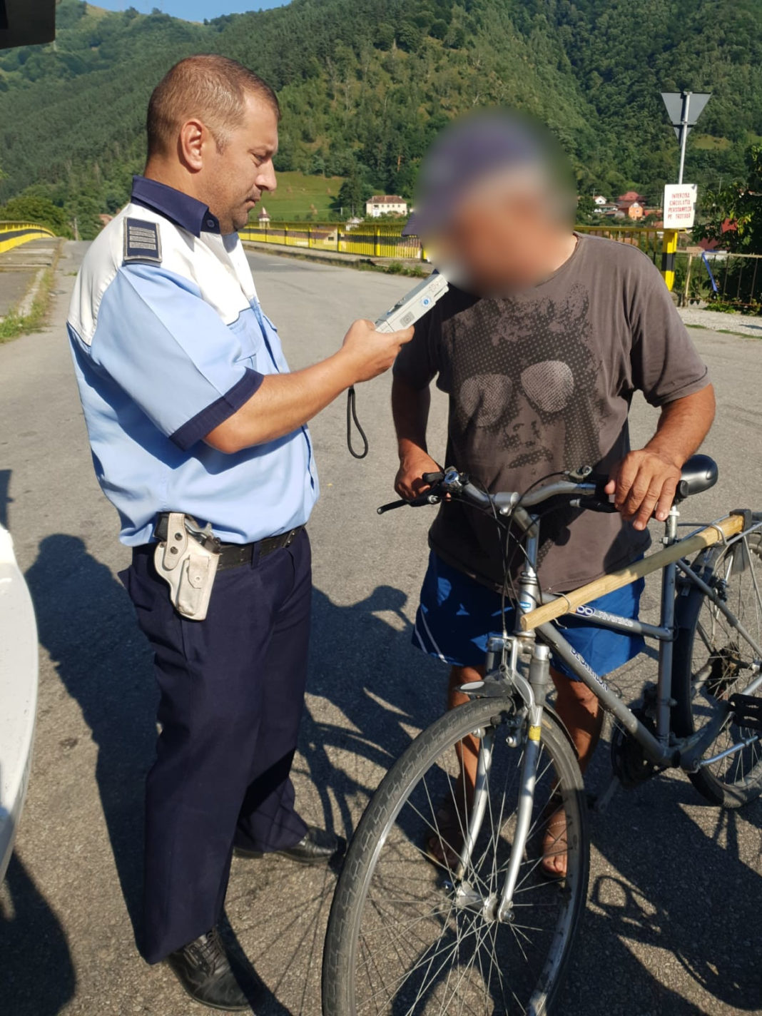 biciclisti (1) Razie pe DN 7 și pe DN 64