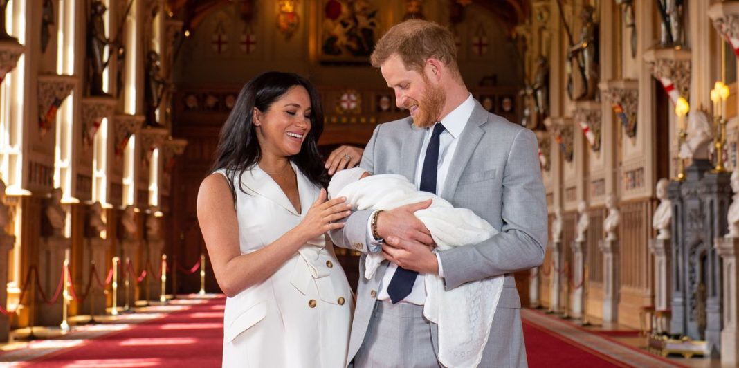 Archie, fiul ducilor de Sussex, Meghan şi Harry, va fi botezat sâmbătă