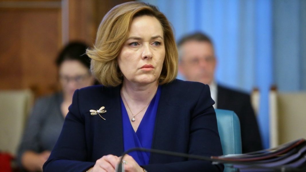 Carmen Dan şi-a dat demisia