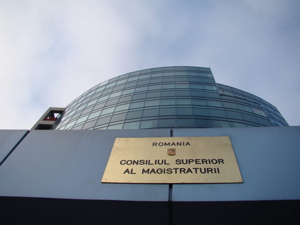 Aviz negativ pe proiectul de desfiinţare a Secţiei pentru investigarea infracţiunilor din justiţie