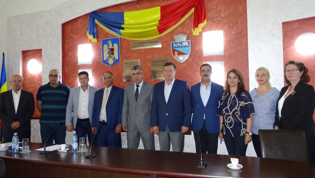 Delegaţia din Palestina alături de oficialităţile din Râmnicu Vâlcea