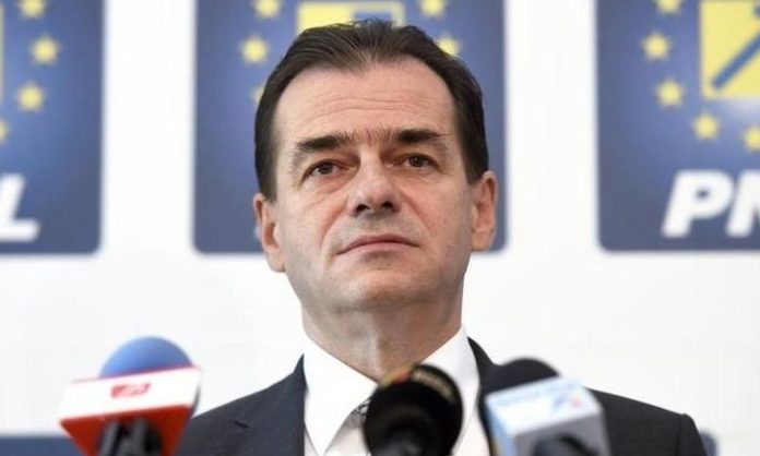 Ludovic Orban preşedintele PNL a cerut, astăzi, Vioricai Dăncilă, să îl demită de urgenţă pe preşedintele CNAS, Răzvan Vulcănescu şi pe Sorina Pintea. Orban a atras atenţia cu privire la criza care se profilează cu privire la funcţionarea autorităţilor. Ludovic Orban preşedintele PNL a cerut, astăzi, Vioricai Dăncilă, să îl demită de urgenţă pe preşedintele CNAS, Răzvan Vulcănescu şi pe Sorina Pintea. Orban a atras atenţia cu privire la criza care se profilează cu privire la funcţionarea autorităţilor.