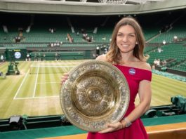 Simona Halep va prezenta trofeul cucerit la Wimbledon