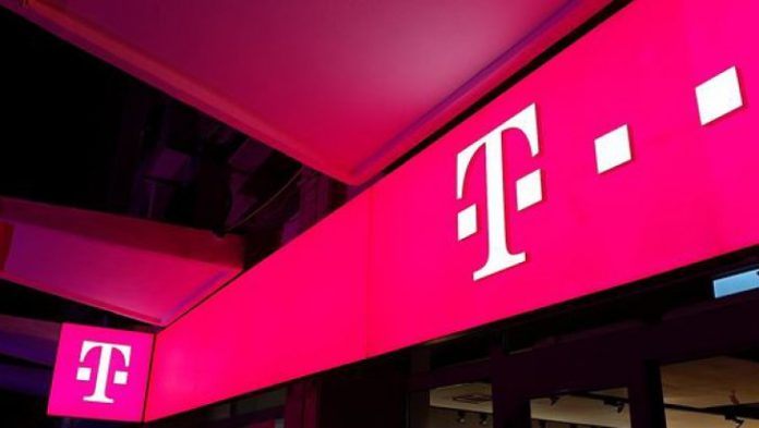 Telekom România a câștigat controversata licitație de peste 165 milioane de lei pentru platforma națională de internet wireless în școli Telekom România a câștigat controversata licitație de peste 165 milioane de lei pentru platforma națională de internet wireless în școli