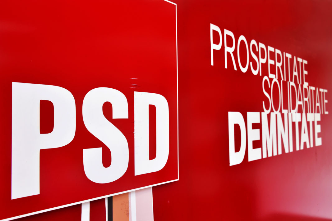 Doi parlamentari revin în PSD