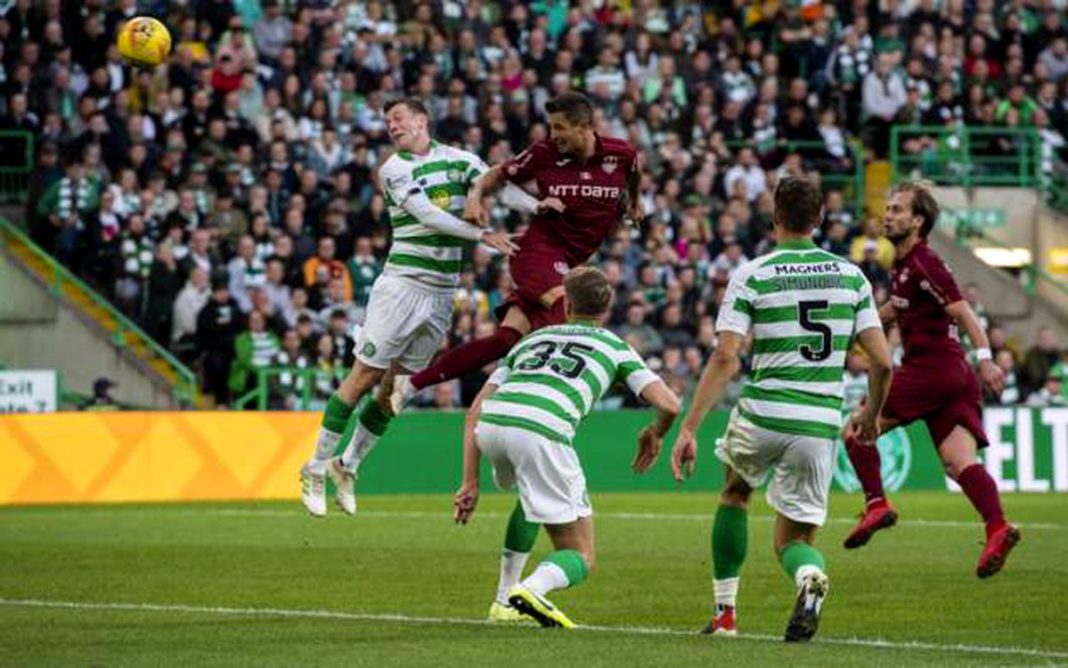 CFR Cluj s-a impus în Scoţia şi va juca în play-off-ul Ligii Campionilor. Foto: (fanatik.ro)