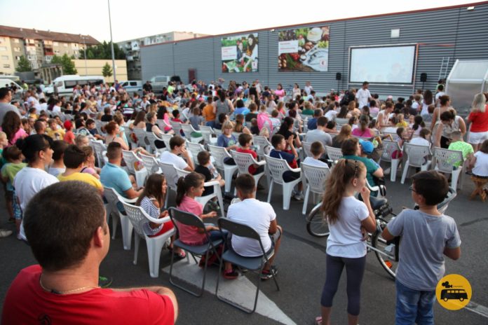 Caravana „Cinemobilul“ ajunge azi la Craiova