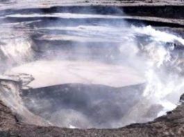 Un bazin de apă a fost descoperit în craterul unui vulcan activ din Hawaii