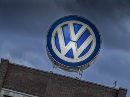 Volkswagen își va schimba logo-ul în luna septembrie