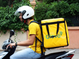 Glovo lansează un program pentru bicicliștii curieri