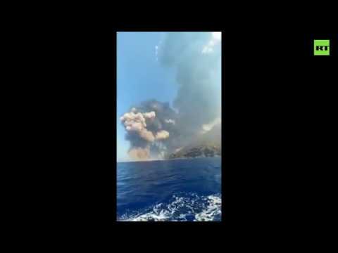 Vulcanul Stromboli a erupt din nou cu „intensitate mare”